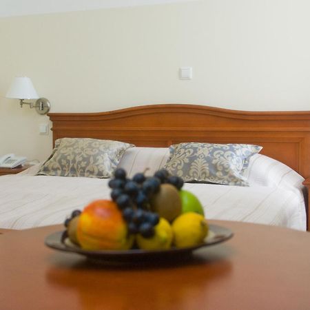 Heritage Hotel Frankopan Ogulin Buitenkant foto