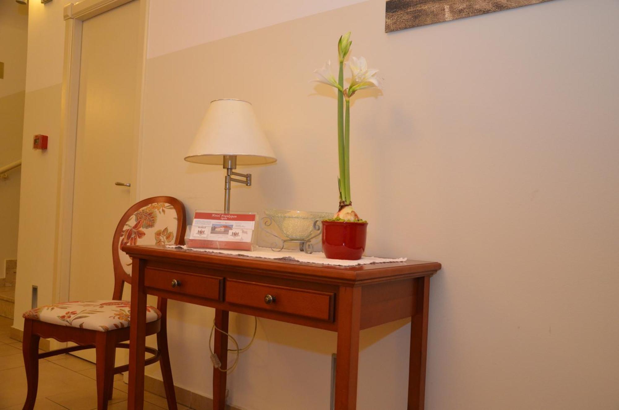 Heritage Hotel Frankopan Ogulin Buitenkant foto