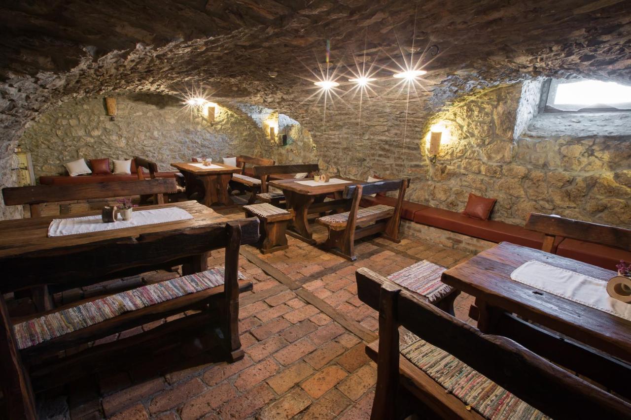 Heritage Hotel Frankopan Ogulin Buitenkant foto